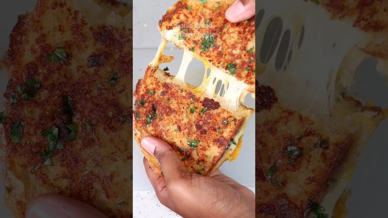 Garlic Bread Grilled Cheese Sandwich #grilledcheese