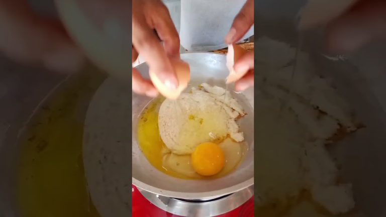 Quick & Tasty Sandwich Recipe 🥪👨‍🍳 #shorts #eggbreadrecipe