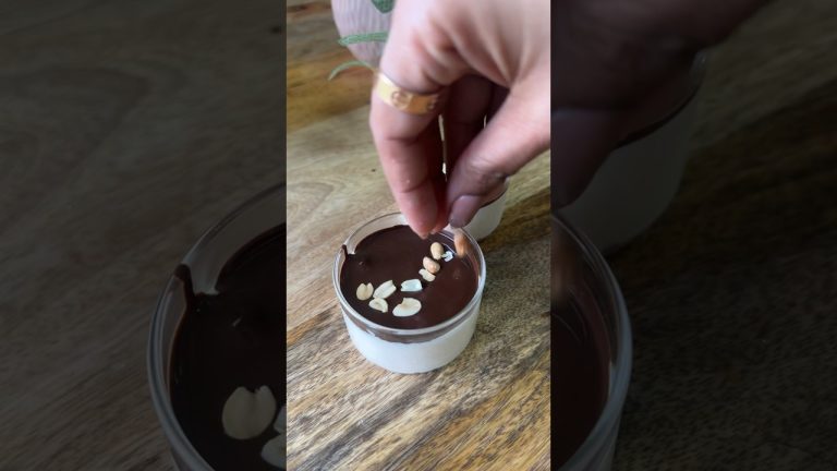 Snicker Pots | Healthy Dessert – Episode 9 #healthydesserts #peanutbutter #greekyogurt #snicker