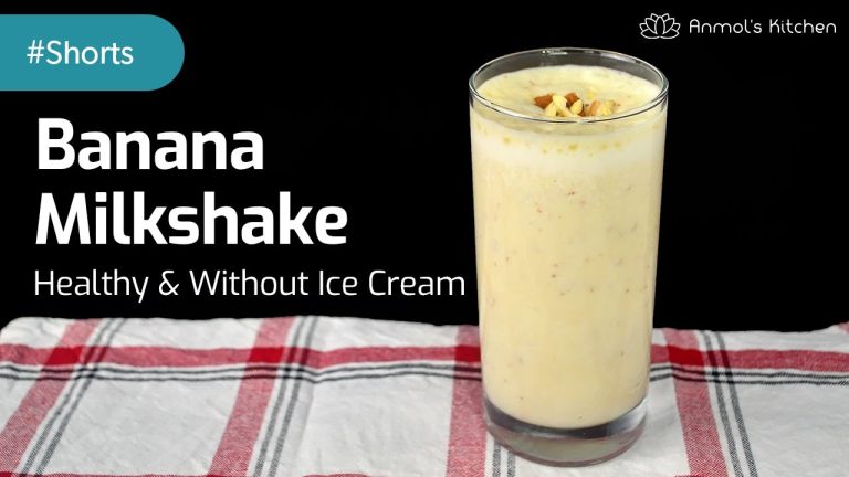 BANANA MILKSHAKE Recipe #Shorts | Easy Smoothie Without Ice Cream | Healthy Drink | AnmolsKitchen