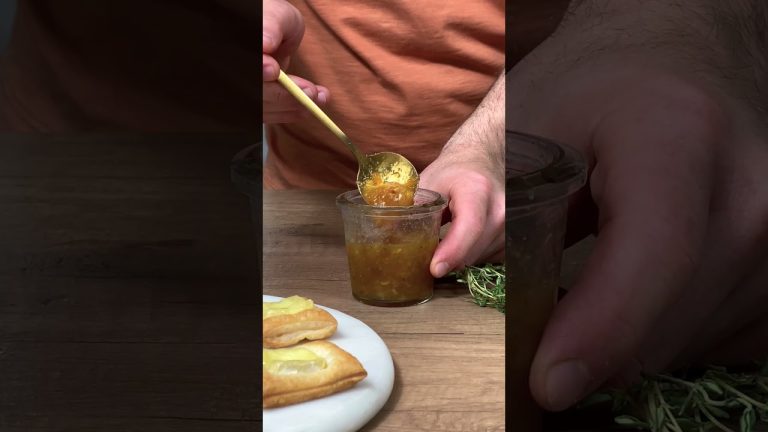 SFOGLIATINE con BRIE e MARMELLATA: la coppia che ci piace🔥🤤 #Shorts