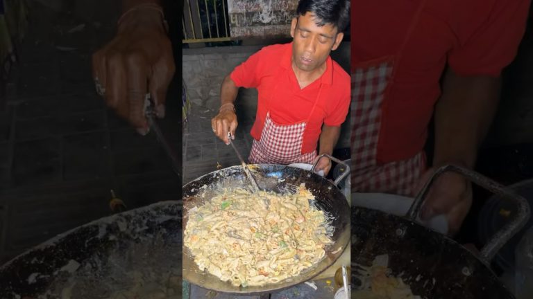Ultimate White Sauce Pasta 😋 || Delhi Street Food ❤️ #shorts #foodvideo #pasta