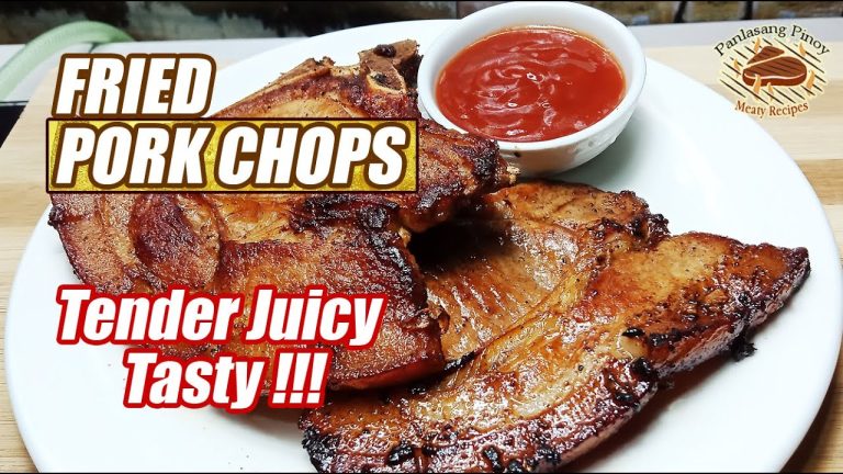 HOW TO COOK TASTY AND JUICY FRIED PORK CHOPS! 🐷