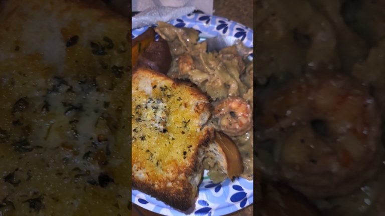 Made some 🔥 shrimp alfredo for husband's dinner! #paperplatesss777 #pastarecipe #easydinner #shrimp