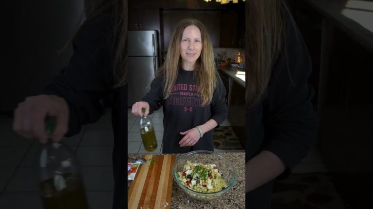 Super Easy Pasta Salad for Summer!! #summer #recipe #food #cooking