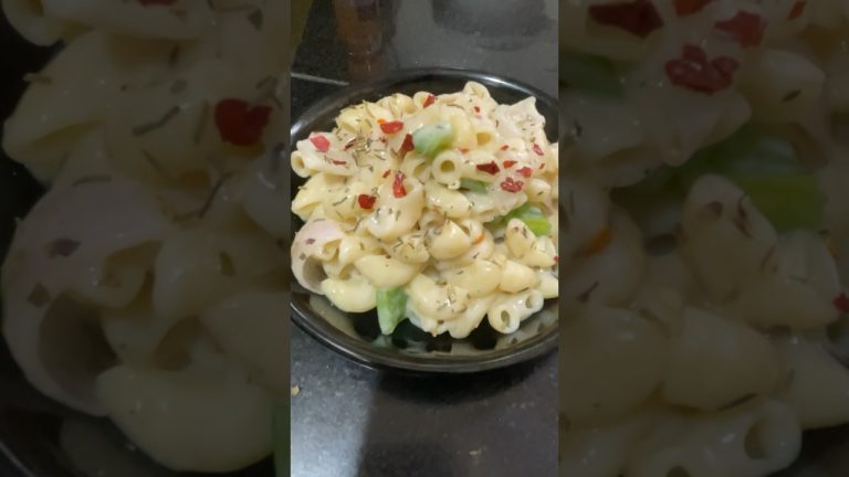 बच्चो का favourite | white sauce pasta | macaroni #shorts #youtubeshorts #viral #pasta #yummy