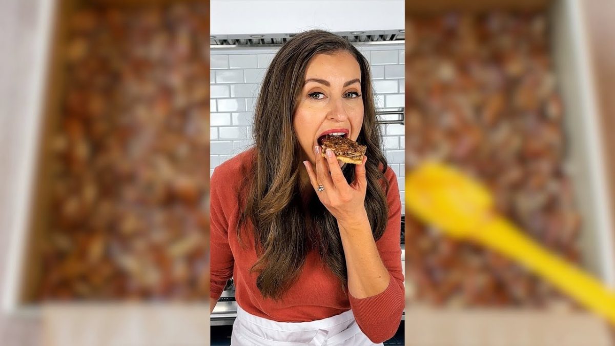 Pecan Pie Bars – Easy Pecan Dessert #shorts