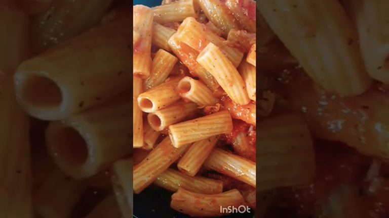 pasta with tomato and tuna || simple lunch recipe #shorts #pastarecipes #simplelunchrecipes