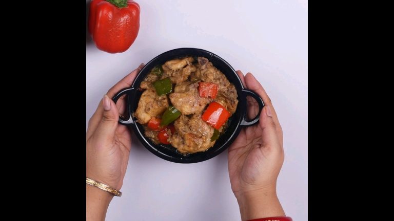 চিকেনের রেসিপি মুখের স্বাদ পাল্টে দেবে/Chicken makhni gravy #shorts #viral #ytshortsfeature