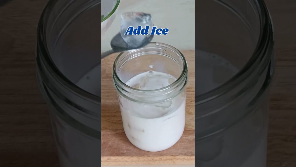 ULTIMATE Summer Drink: Creamy Banana Blast!