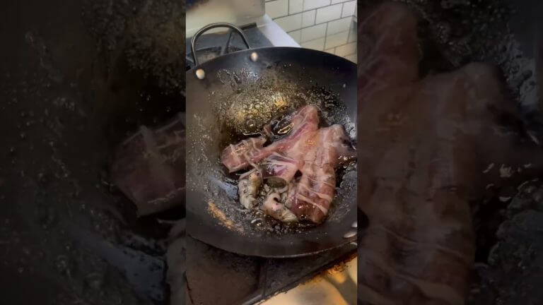 ปลาหมึกผัดน้ำดำ #food #เชฟบังพาแดก #withme #มาแรง #อาหาร #ห้องครัว #love