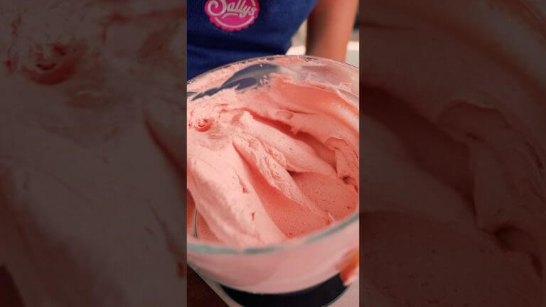 Erdbeer Pudding Buttercreme 🍓