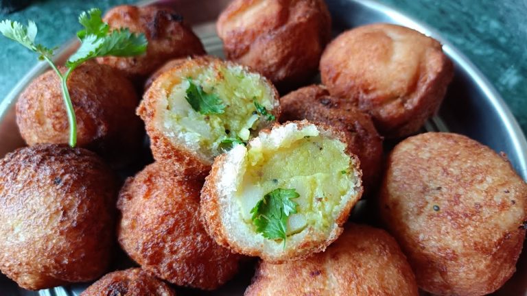 Crispy Bread roll recipe| Stuffed potato bread roll| bread balls| Bread recipes| jyotiscreativity