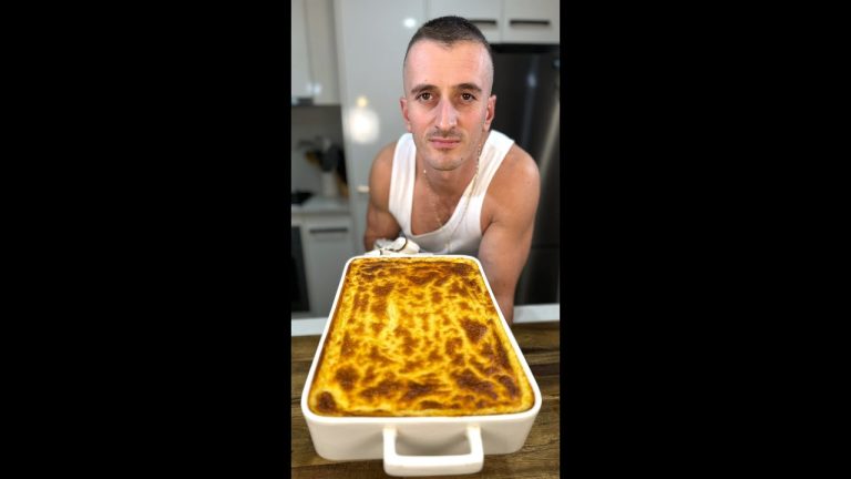 PASTITSIO recipe (Greek Beef Pasta Bake)