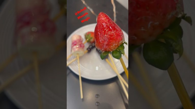 Tanghulu in Less Than 3 Minutes 🍓🍓 | Easy and Quick Recipe