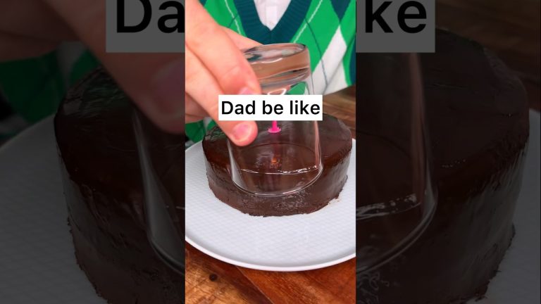 What is the BEST way to share CHOCOLATE CAKE with your dad?😎❤️🎂| CHEFKOUDY