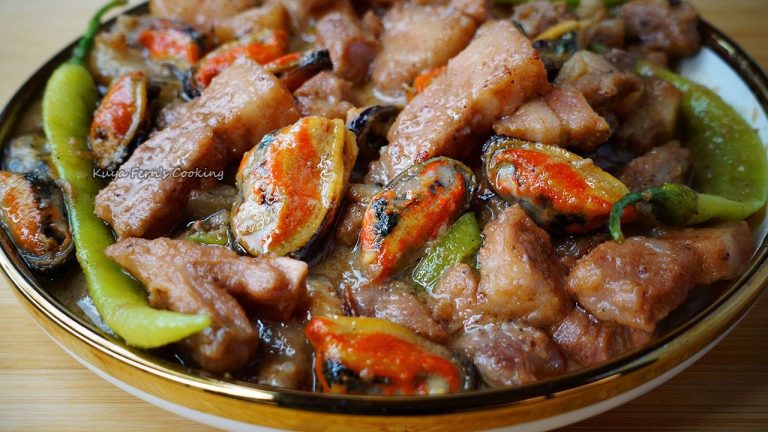 SOBRANG BILIS LANG ILUTO NITO PERO UBOS TALAGA ANG SINAING SA SARAP NITONG PORK TAHONG BICOL EXPRESS