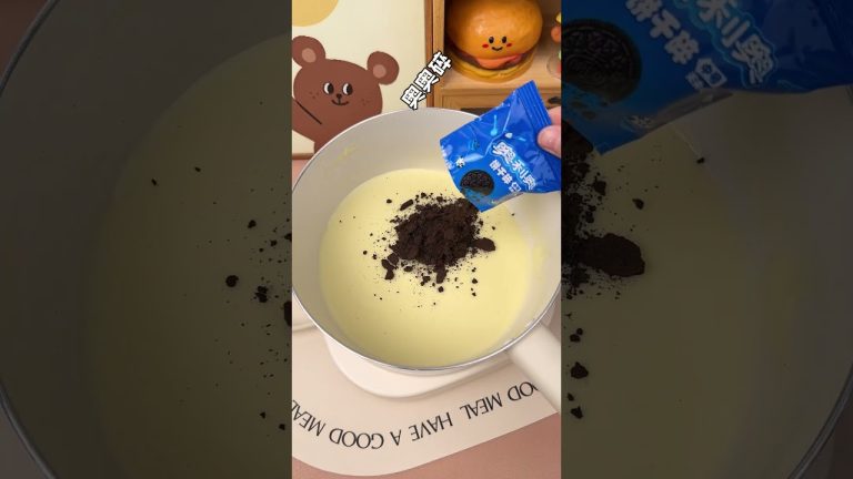 不用模具，有牛奶盒就能做奥利奥脆皮雪糕啦！！#自制甜品 #自制雪糕 #自制冰淇淋