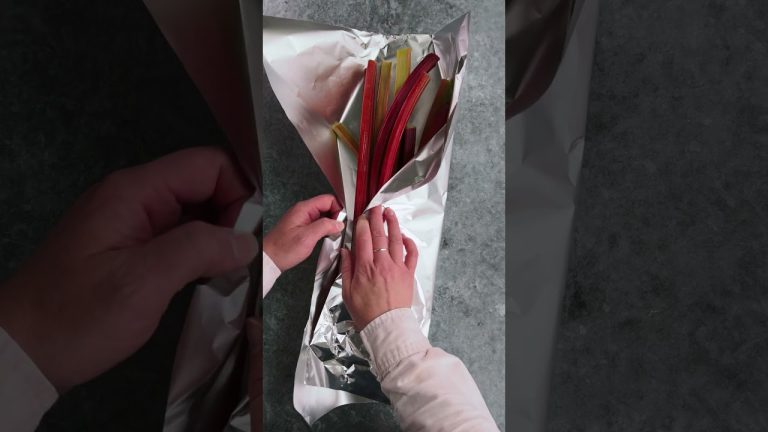 Rhubarb Storage Hack #Shorts