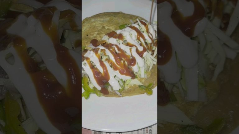 Egg Roll with lots of veggies 😋 #youtubeshorts #food #explore