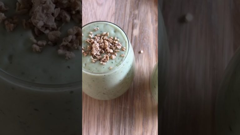 Breakfast smoothie – episode 2 fruits and leafy greens #smoothierecipes #yummy