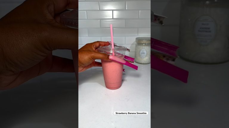 🍓 🍌Smoothie #asmrvideo #asmr #drink #acrylicnails #smoothie #smoothierecipes #healthy #healthyfood