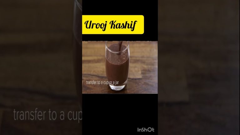 Banana Choco Shake #shorts #youtubeshorts #shortsfeed #shortsvideo #uroojkashif