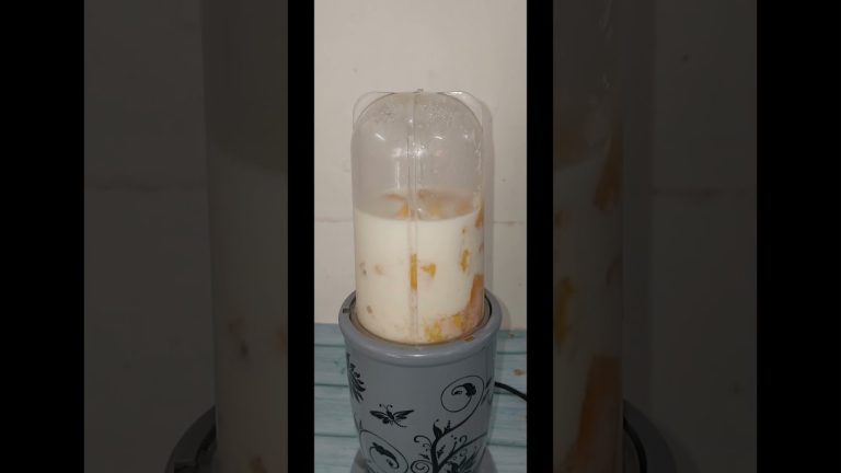 MANGO MILK SHAKE #shorts2024new #milkshake #mangojuice #mango #everyone #mangorecipe #sandyvlogs