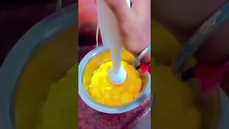 #how to make mango smoothie #shorts #tranding #viral #song #fresh and healthy