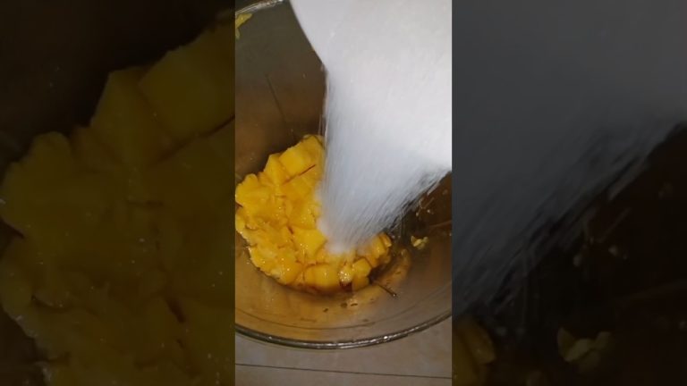 Mango Lassi Recipe 🥭🤪#mangolassi#mangolassirecipe #shorts