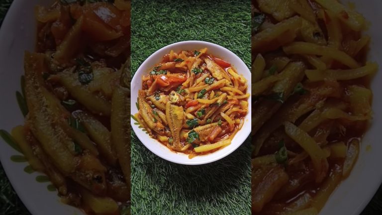 আলু টমেটো দিয়ে মৌরলা মাছের ঝোল রেসিপি ||#shortvideo #cooking #youtubeshorts #viral #reels