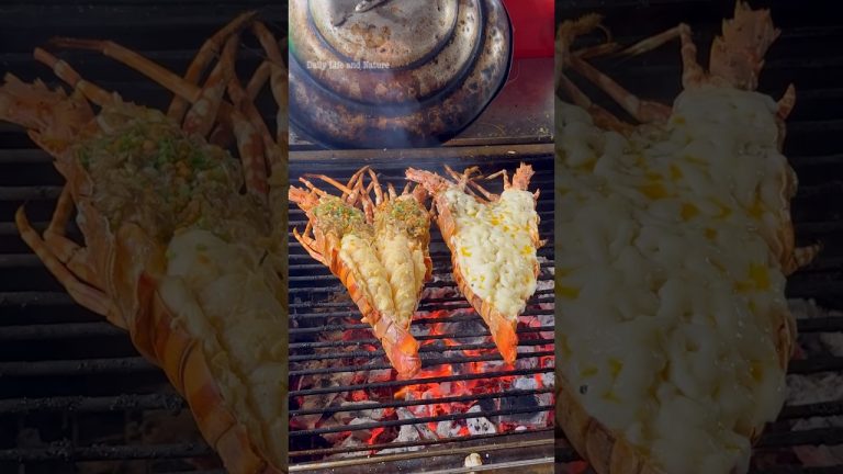 Cheap and Delicious Giant Lobster – Thai Street food #shorts