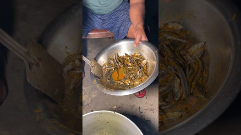 Desi Fish Fry 😱#fishfry #fishcurry #fish #fishcutting #streetfood #recipe #shorts #viral #viral
