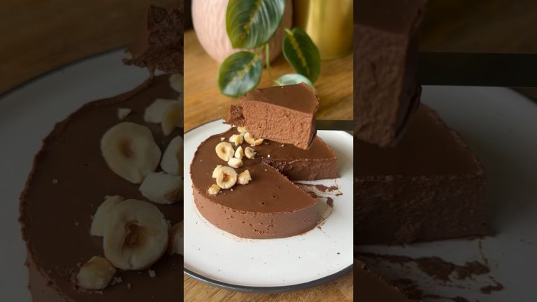 Chocolate Apple Mousse Cake #recipe #healthydesserts #chocolate #chocolatemousse #fyp #viral
