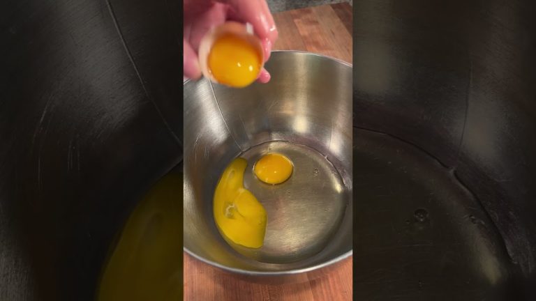 Chocolate lava cake! recipe in the description!