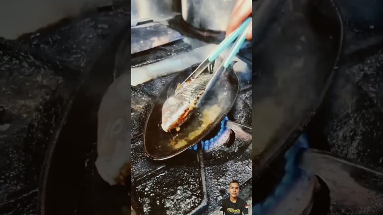 Masakan ikan pedas #streetfood #indonesianfood #chinesefood