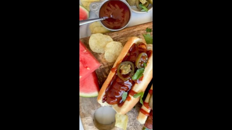 Hot dog! 🌭 Time to fire up the grill & prepare for Father’s Day with the help of @ohsodelicioso!