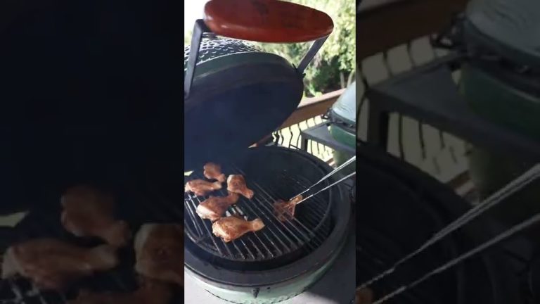 My favorite way of grilling chicken drumsticks #shorts