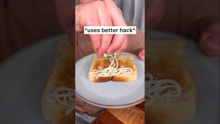 Who makes bread with BUTTER properly, mom or son?😎❤️🍞🧈| CHEFKOUDY