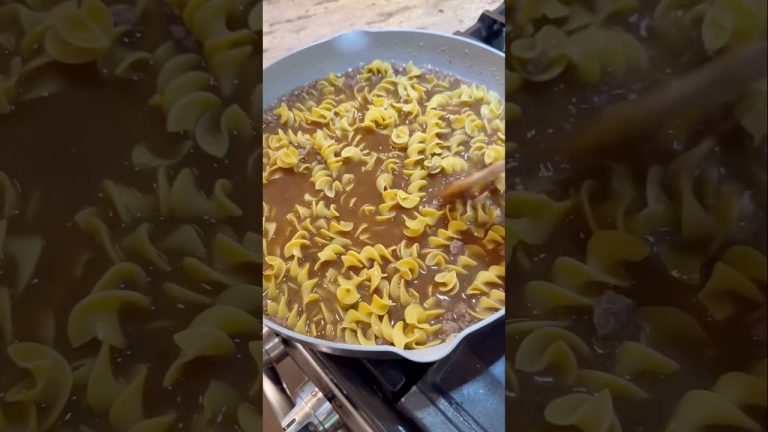 Ground Beef Stroganoff #shorts #dinnerideas  #recipes #easyrecipe