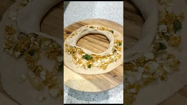 😋paratha///#viralshorts#YouTubeshortsrecipe #lachhaparatha#recipe