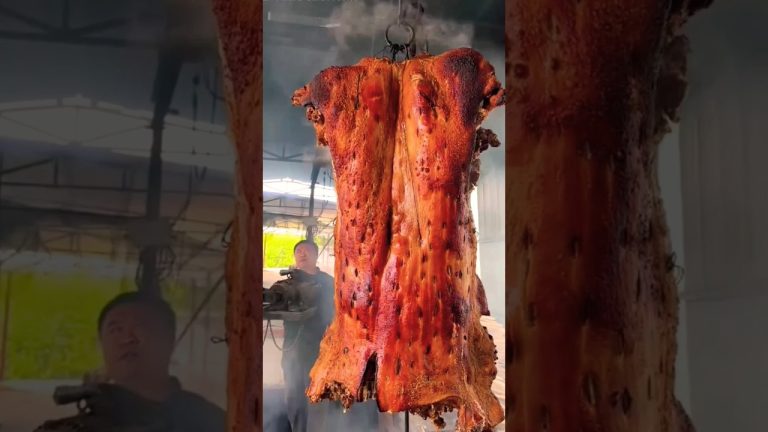 Grilling a whole pig in the pit 😱 // chinese cooking video  #shorts #viral