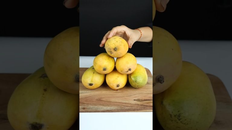 VIRAL Mango stuffed Kulfi 🥭 #shorts #kulfi #mango #asmr #viral