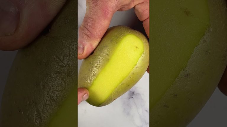 Is It Okay to Eat Green Potatoes? #Shorts