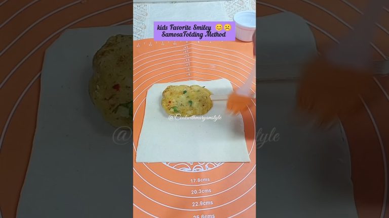 Kids Favorite Smiley 😊☹️ SamosaFolding Method #viral #trendingshorts #youtubeshorts #samosa #recipe