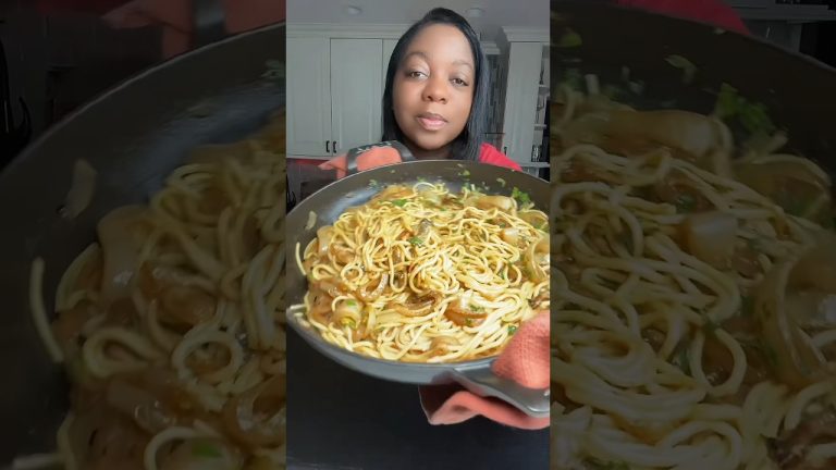 Caramelized Onion Pasta! #easyrecipe #pastarecipe #caramelized #cookingvideo #shorts #texykitchen