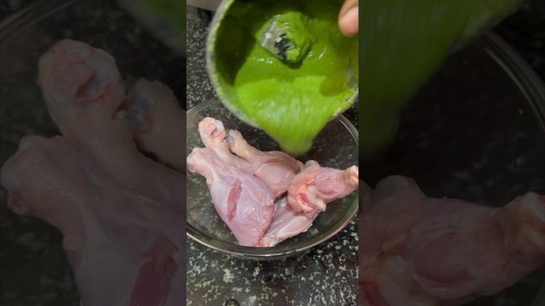 hariyali chicken #viral #hariyalichicken #chicken #recipes #cooking #shorts