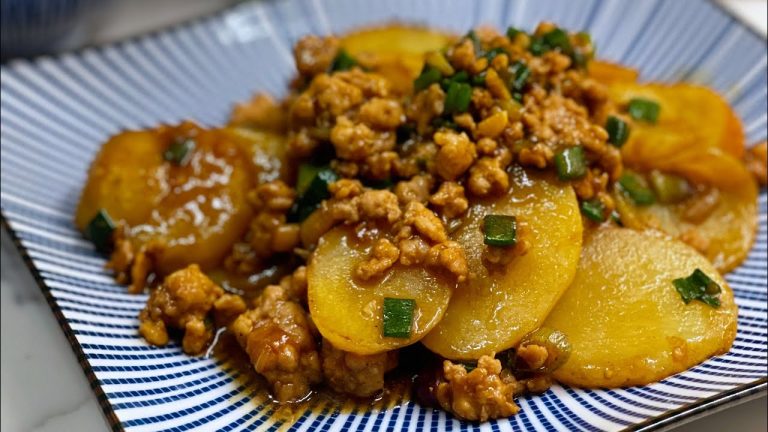 How to cook Minced Pork with Potatoes