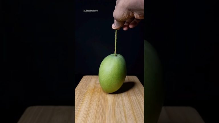 Raw mangoes #shortvideo #recipe #viral #food