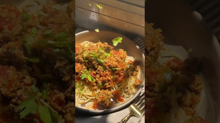 Suugo Suqaar (Somali pasta)! #somalia #somali #pasta #spaghetti #somalifood #garammasala #blogger